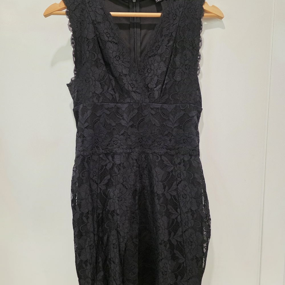 Guess Black Floral Lace Midi Dress